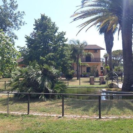 Hotel Villa Dei Butteri - Aprilia Exterior photo